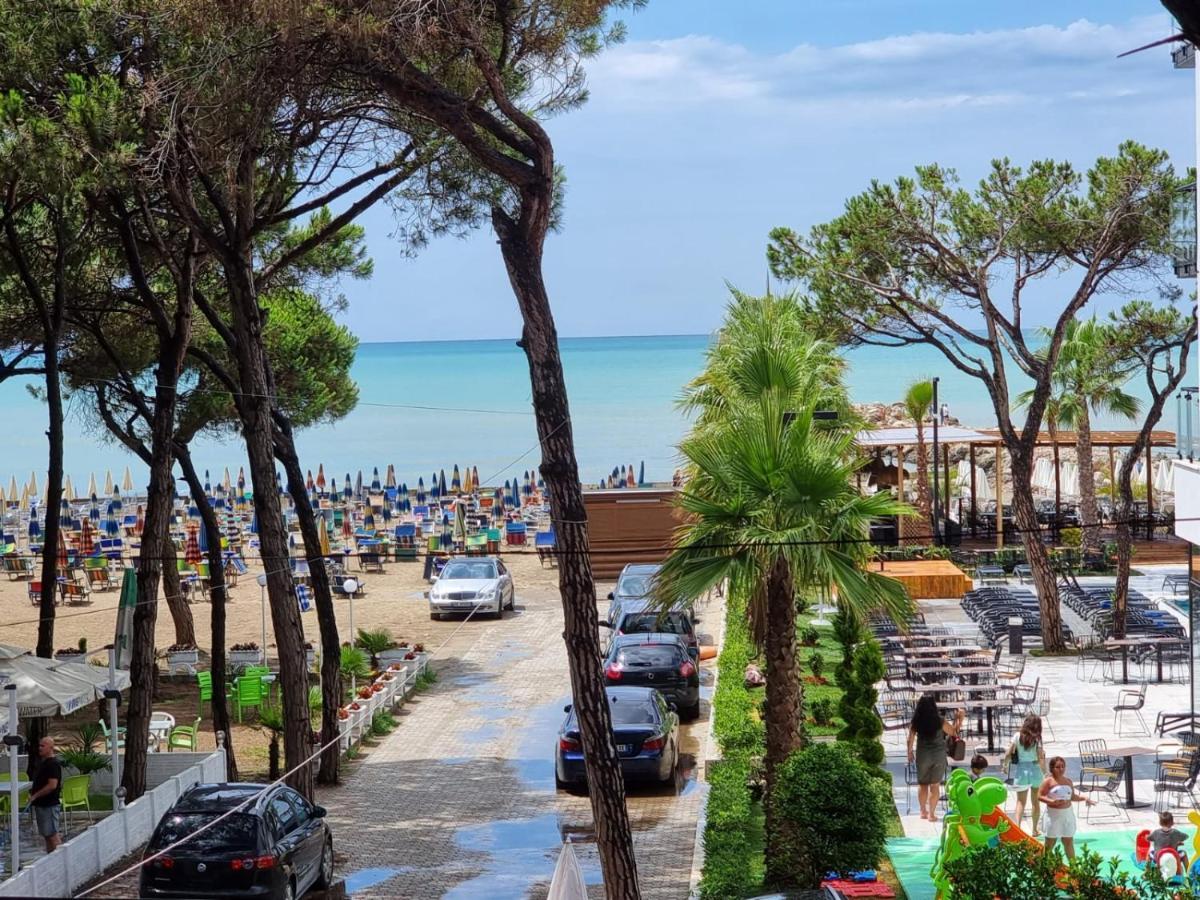 Hana Seaview Apartment Golem  Bagian luar foto