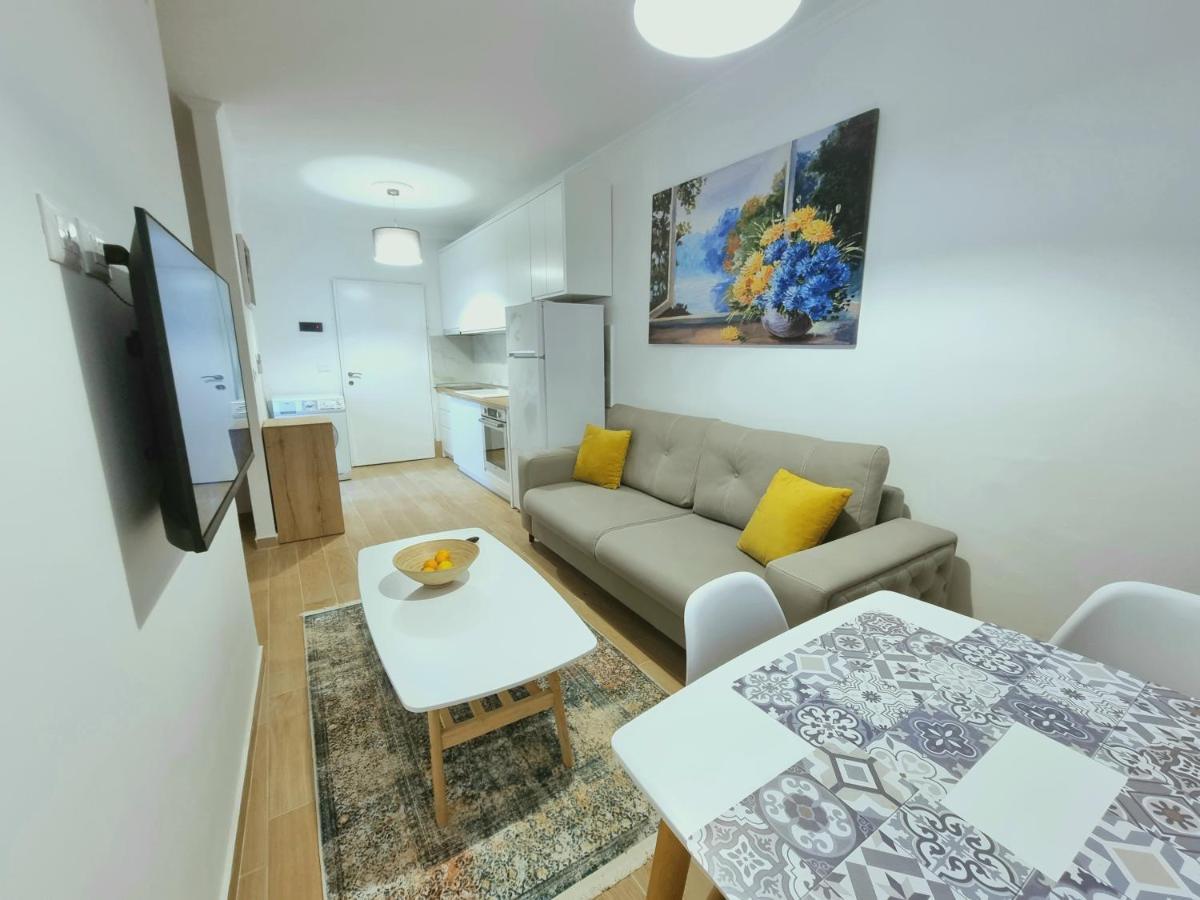 Hana Seaview Apartment Golem  Bagian luar foto