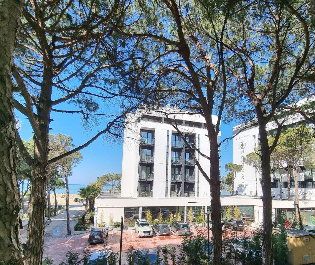 Hana Seaview Apartment Golem  Bagian luar foto