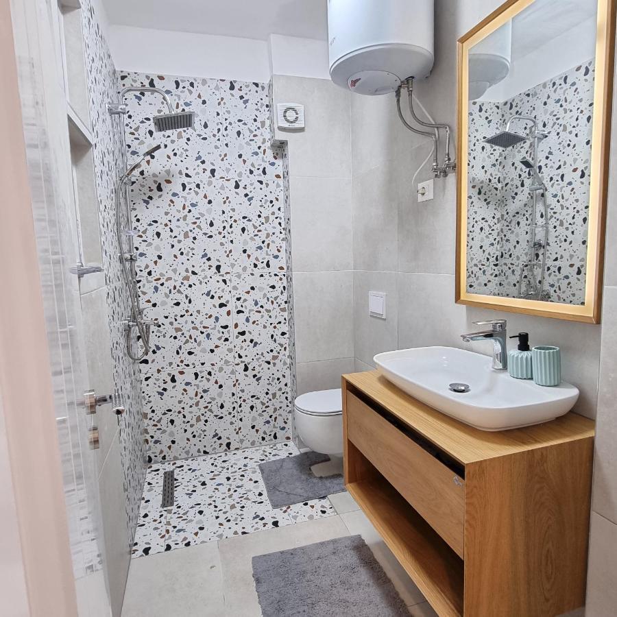 Hana Seaview Apartment Golem  Bagian luar foto