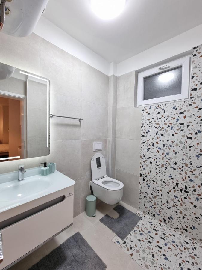 Hana Seaview Apartment Golem  Bagian luar foto