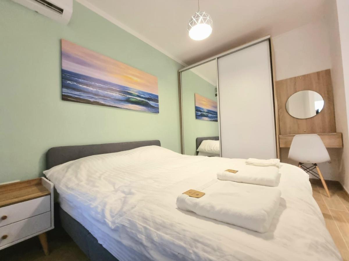 Hana Seaview Apartment Golem  Bagian luar foto