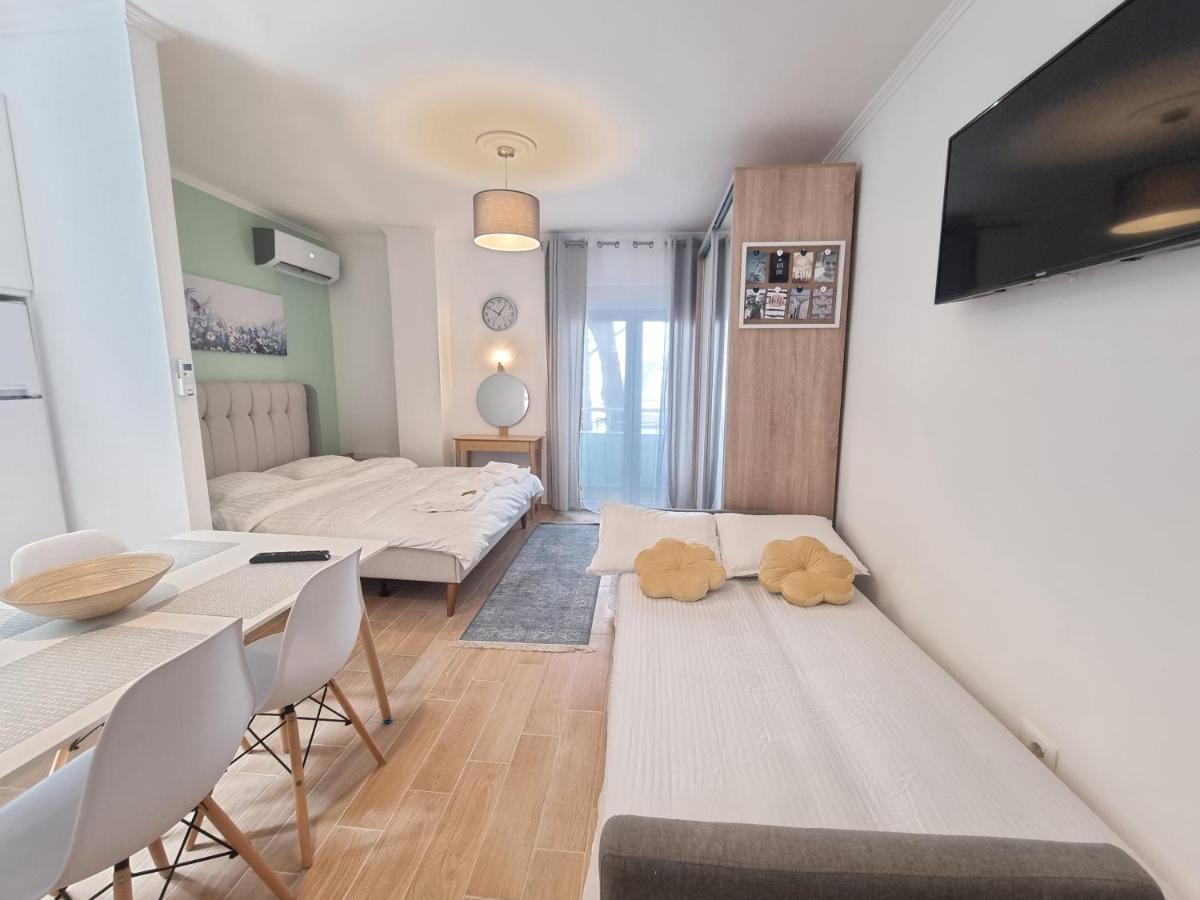 Hana Seaview Apartment Golem  Bagian luar foto