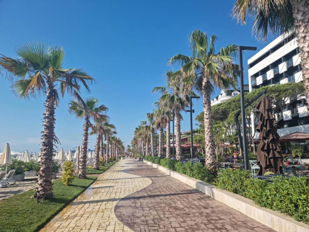 Hana Seaview Apartment Golem  Bagian luar foto